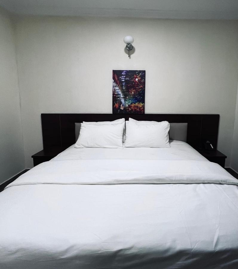 Fragrance Apartments And Suites Ibadan Exterior photo